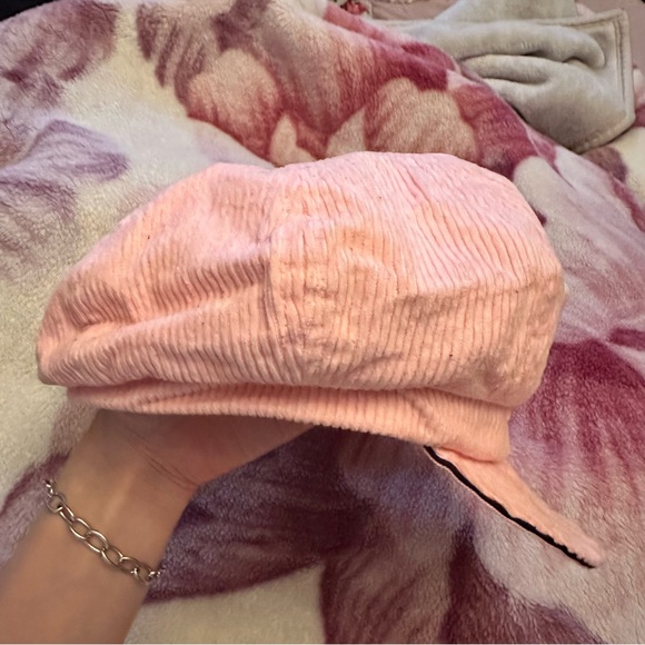 Adidas pink corduroy cabby hat - Picture 3 of 6
